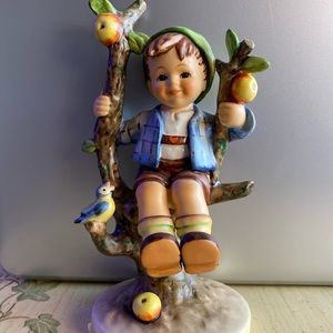 Hummel- “Apple Tree Boy” 6”